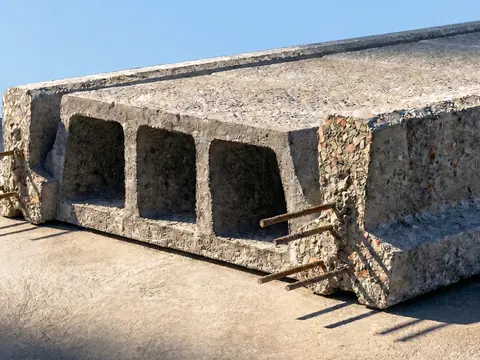 Poutrelle en béton précontraint et entrevous GEP